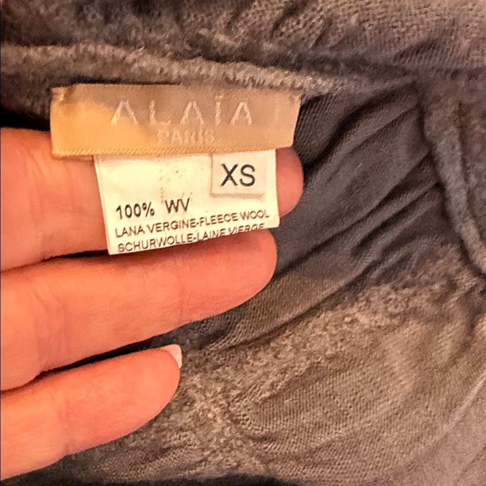 Alaia Gray Ruffled Women's Bolero (S) and Skirt (XS) - Picture 15 of 15